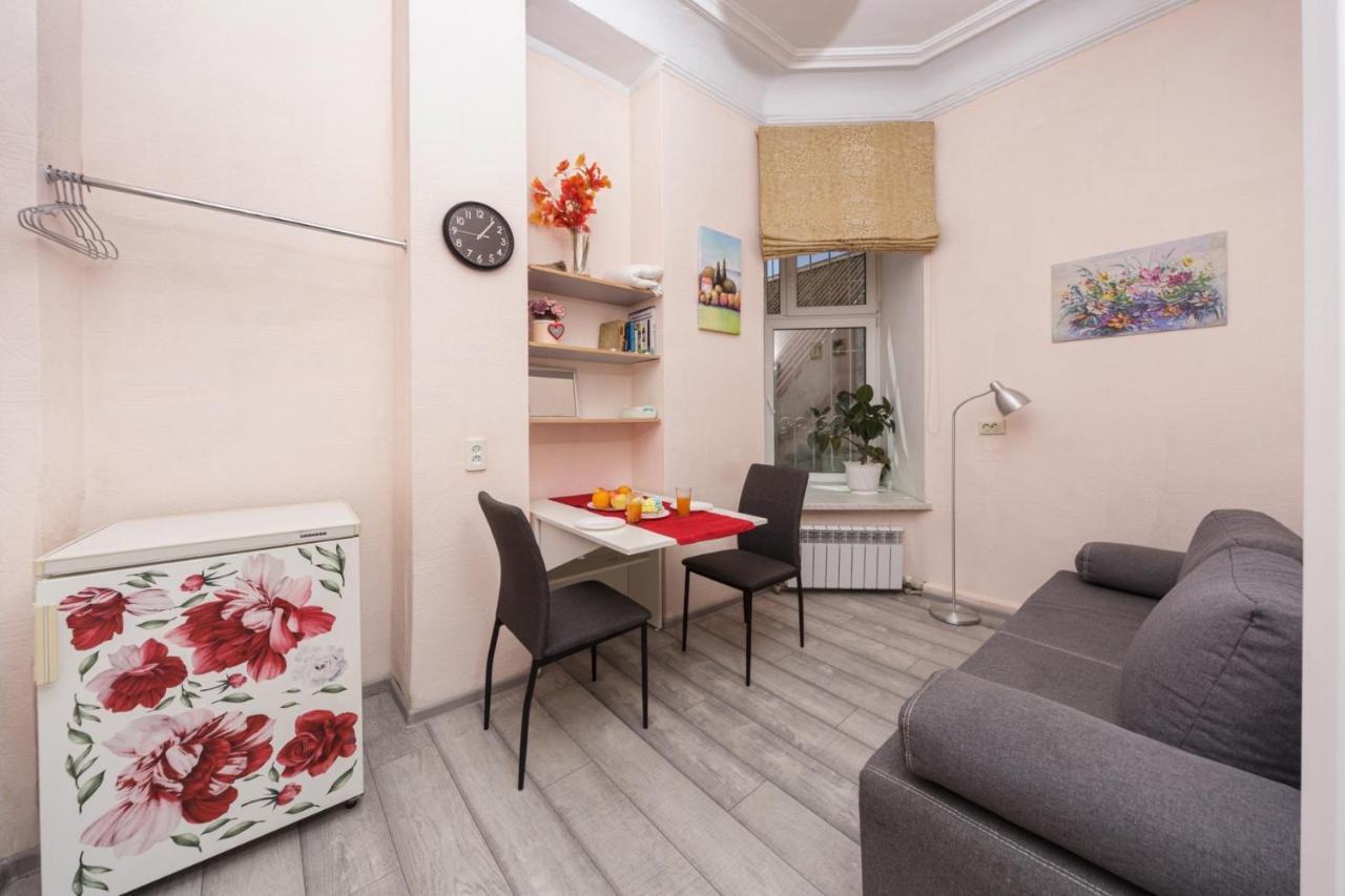Comfortable Apartment In The Very Center Of Odessa Exterior photo