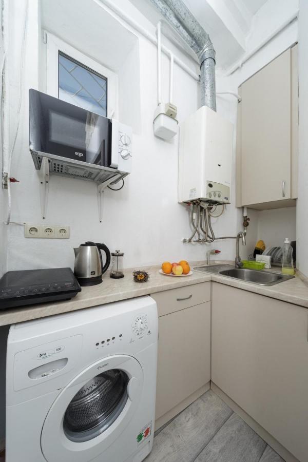 Comfortable Apartment In The Very Center Of Odessa Exterior photo